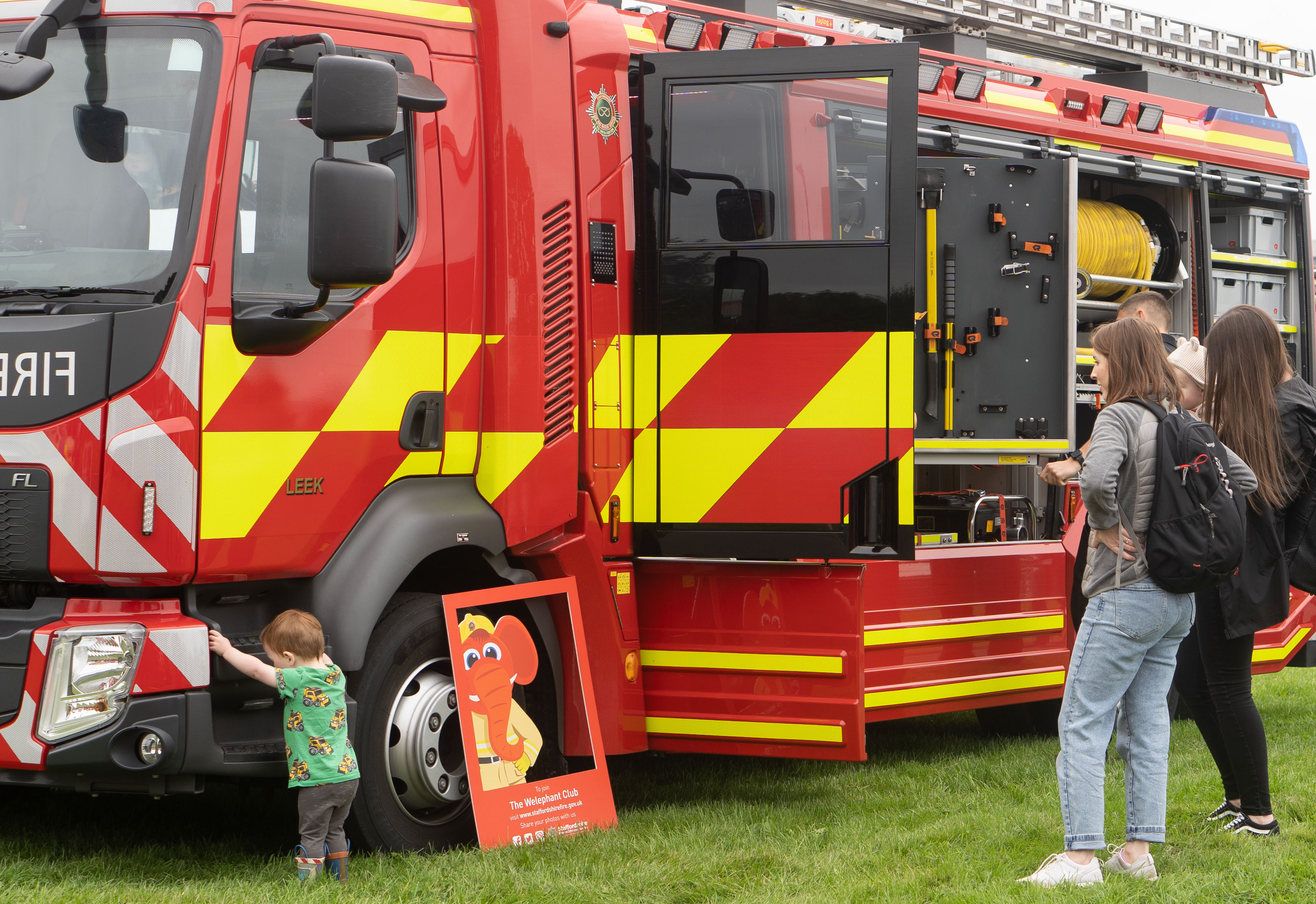 Public viewing fire appliance